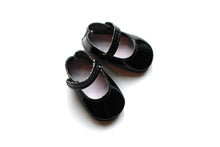 Load image into Gallery viewer, Shoes (Las Amigas)