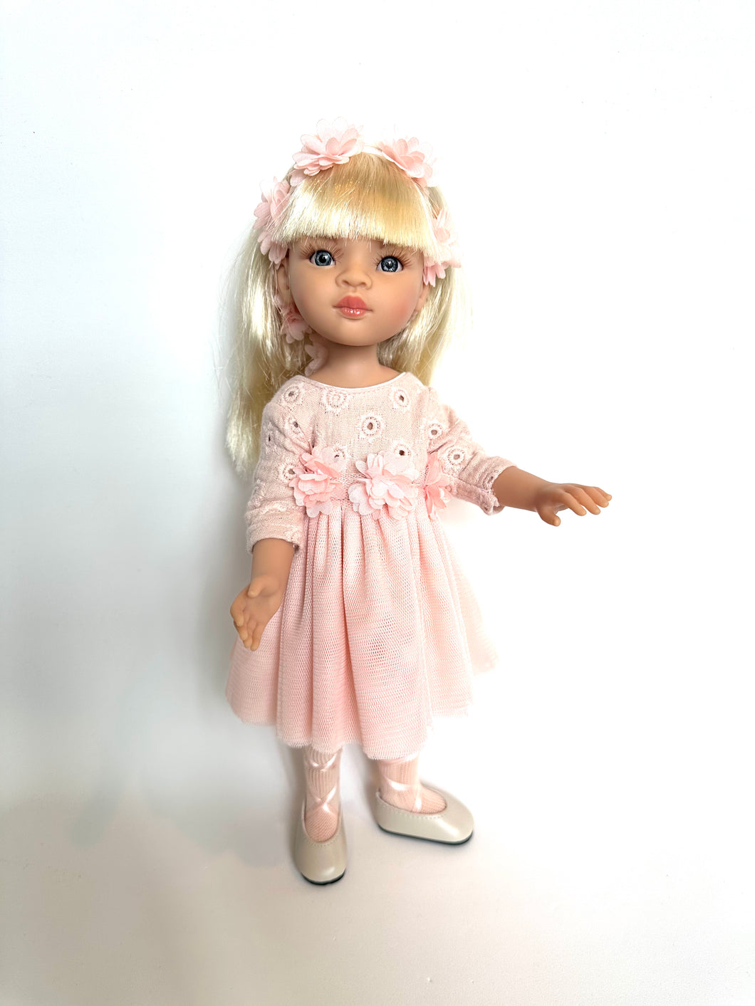 Articulated Dancer Special Doll (Las Amigas) – Paola Reina USA