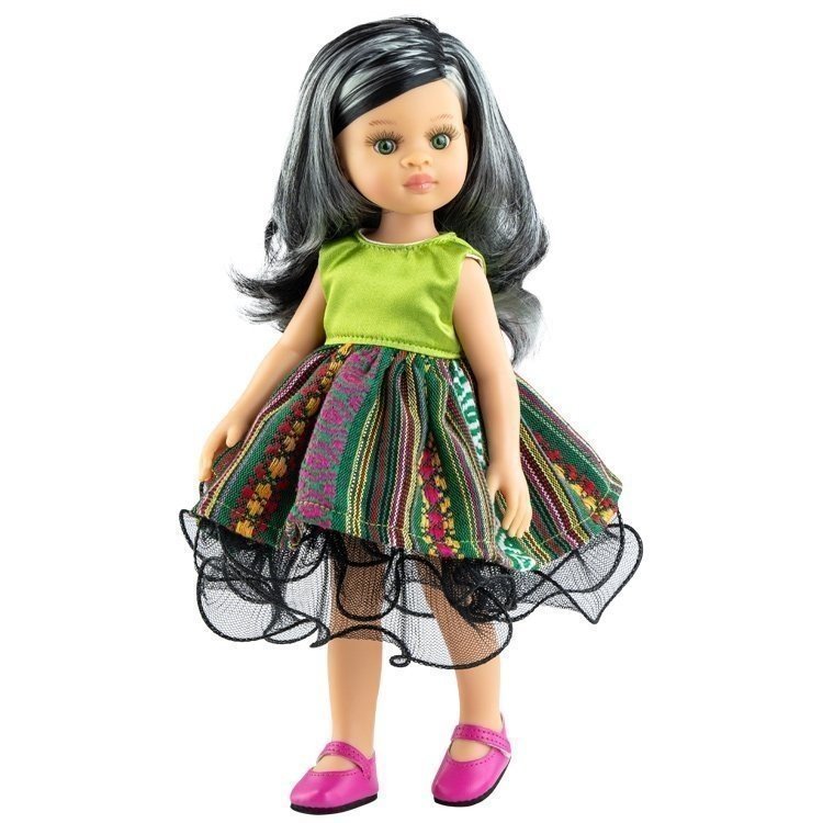 Kechu Funky in Green Dress (Las Amigas Paola Reina)