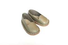 Load image into Gallery viewer, Handmade Mocassins and Loafers

