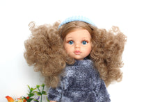 Load image into Gallery viewer, Carla with Curly Hair in Winter Outfit (Las Amigas Paola Reina)
